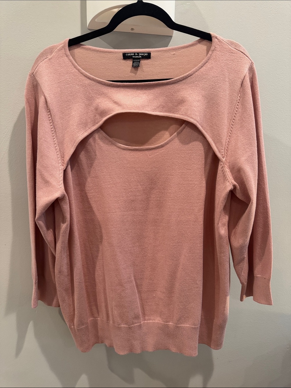 Cable & Gauge Dusty Rose Scoop-Neck Cutout Sweater